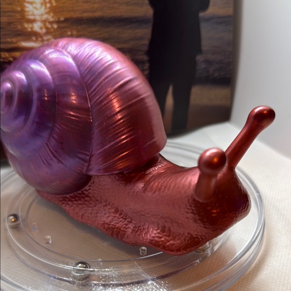 A Unique Resin Piece ,Snail Art - Picture 4 of 12